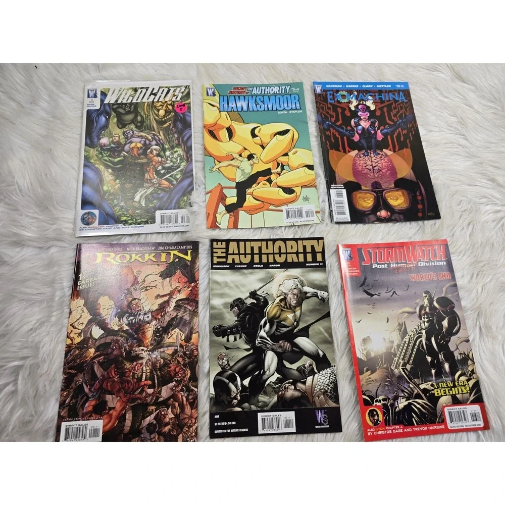 Wildstorm Comics - 26 Comic Books! Random Assortment Comics Great Condition! B24